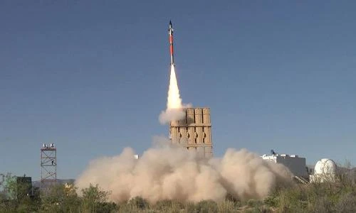 Bắn trượt sạch, tên lửa "Vòm Sắt" Israel thất bại vì quá hiện đại?