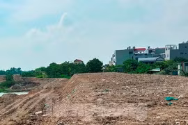 Nhiều đoạn thi công Vành đai 4 'bị tắc' vì vướng mặt bằng