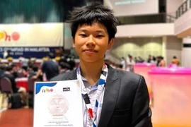 Huy chương Vàng IPhO Nguyễn Thế Quân, từ thất bại đến đỉnh cao thế giới