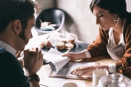 Thốt ra 4 câu này khi vay tiền chứng tỏ EQ cực thấp