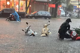 Chuyên gia chỉ ra '3 tội đồ' khiến Hà Nội cứ mưa là ngập