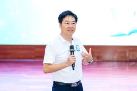 GS.TS.BS Trần Diệp Tuấn, từ 'căn cứ R' đến hành trình ứng cử Quốc hội