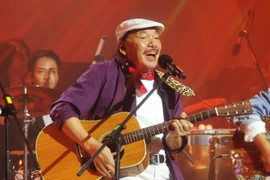 Nhạc sĩ Trần Tiến, người gieo hồn phố vào những khúc du ca