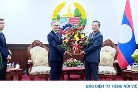 Việt Nam chúc mừng các lãnh đạo cấp cao Lào