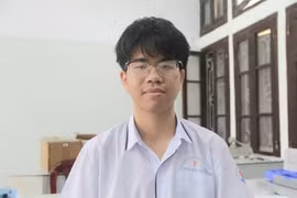 Thủ khoa Vật lý quốc gia Duy Khánh, học chắc từ gốc, ngủ đủ