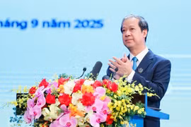 Giáo dục là nhân tố quyết định tương lai dân tộc