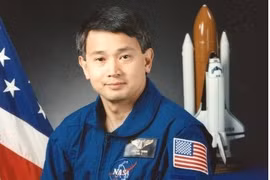 Phi hành gia gốc Việt và chuyến bay lịch sử mùa hè 1992