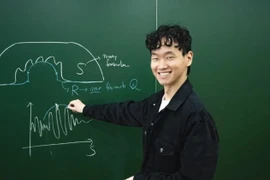 TS Baek Jin-eon - 'kẻ mộng mơ' giải mã bài toán ghế sofa thách thức 60 năm