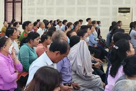 Chủ tịch, giám đốc lừa gần 140 tỷ đồng hầu tòa, bị hại ngồi kín phòng