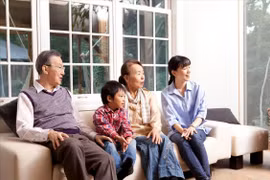 Hóa ra bình yên tuổi già nằm ngay trong căn nhà của mỗi người