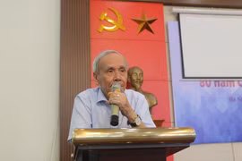 “Tôi từng đi học gần 10 năm mà không có quyển sách giáo khoa nào”