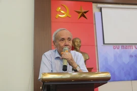 “Tôi từng đi học gần 10 năm mà không có quyển sách giáo khoa nào”