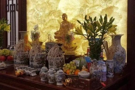 Thắp hương mỗi ngày tốt hay phản tác dụng?