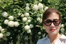 Tiết kiệm 2 khoản chi nhỏ, phụ nữ trung niên ví dày lên trông thấy