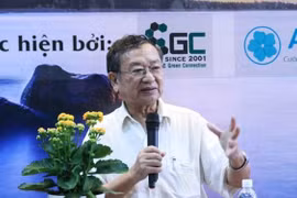 TS.BS Đỗ Hồng Ngọc, bác sĩ viết từ trái tim, gieo mầm an lạc