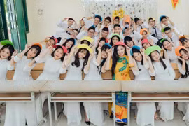 Cú lội ngược dòng "mưa" điểm 9 Văn của cô trò trường làng 