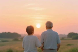 Sau 55 tuổi muốn hạnh phúc phải hiểu rõ 3 nguyên tắc sống vàng