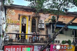 Giãn dân quy mô lớn, Hà Nội đối mặt bài toán sinh kế