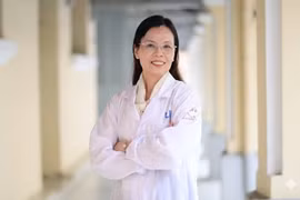 PGS.TS Phạm Kim Ngọc chế tạo chip AI mô phỏng não người