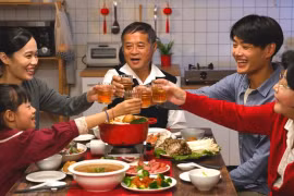 Vì sao càng thân càng nên giữ khoảng cách, đừng ở chung nhà với họ hàng