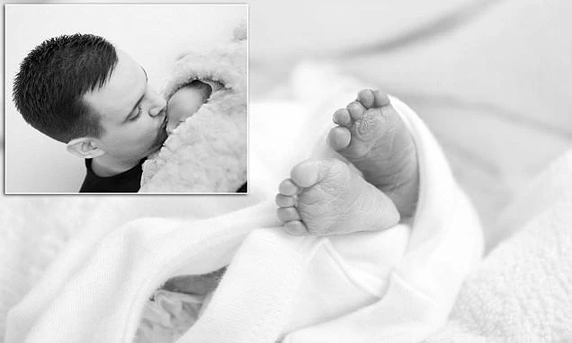 Hình ảnh rớt nước mắt về những em bé chết trong bụng mẹ