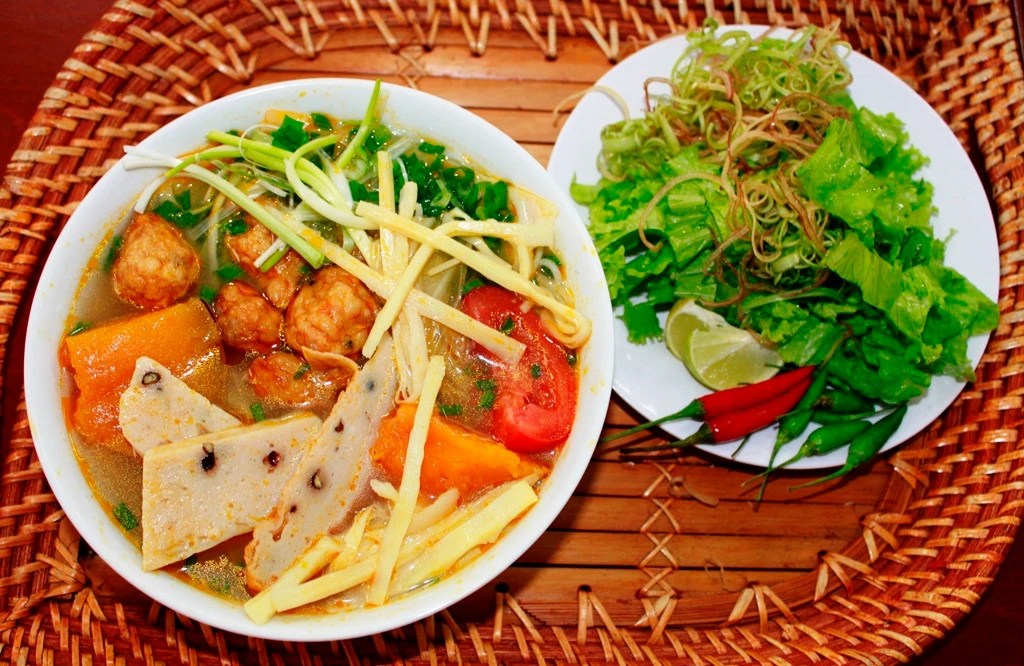 Quán ngon hút khách: Địa chỉ ăn đêm tuyệt nhất Đà Nẵng