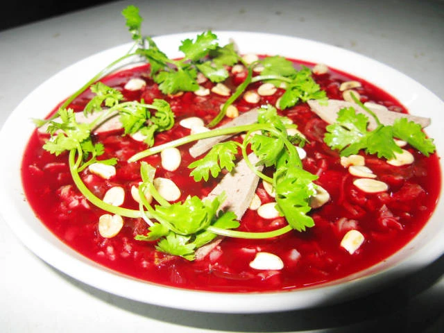 Món ăn ăn hàng ngày tăng nguy cơ nhiễm giun sán