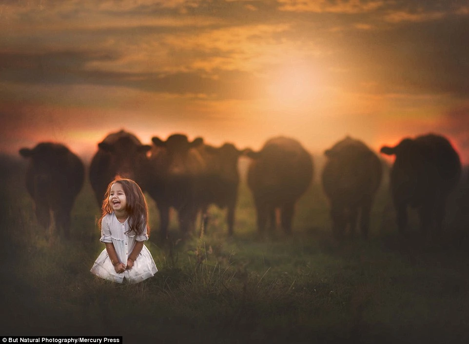 Mẹ trầm cảm sau sinh chụp ảnh con gái chuộc lỗi