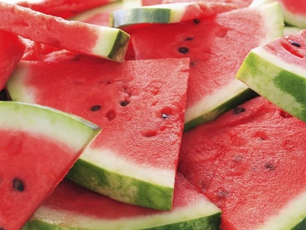 Thực phẩm chống nắng từ bên trong, tránh đen da