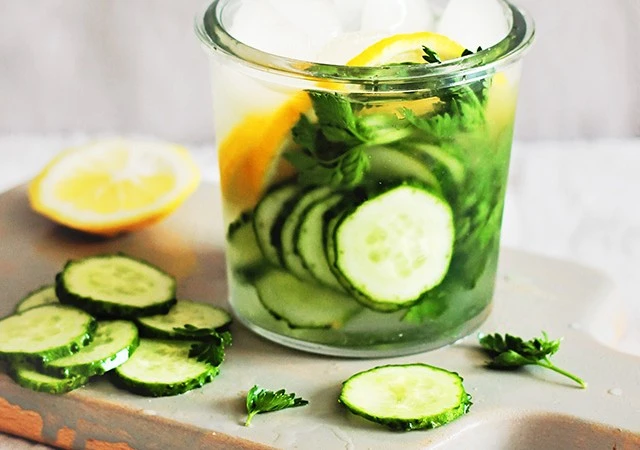 Detox giảm cân và làm trắng da bằng dưa chuột