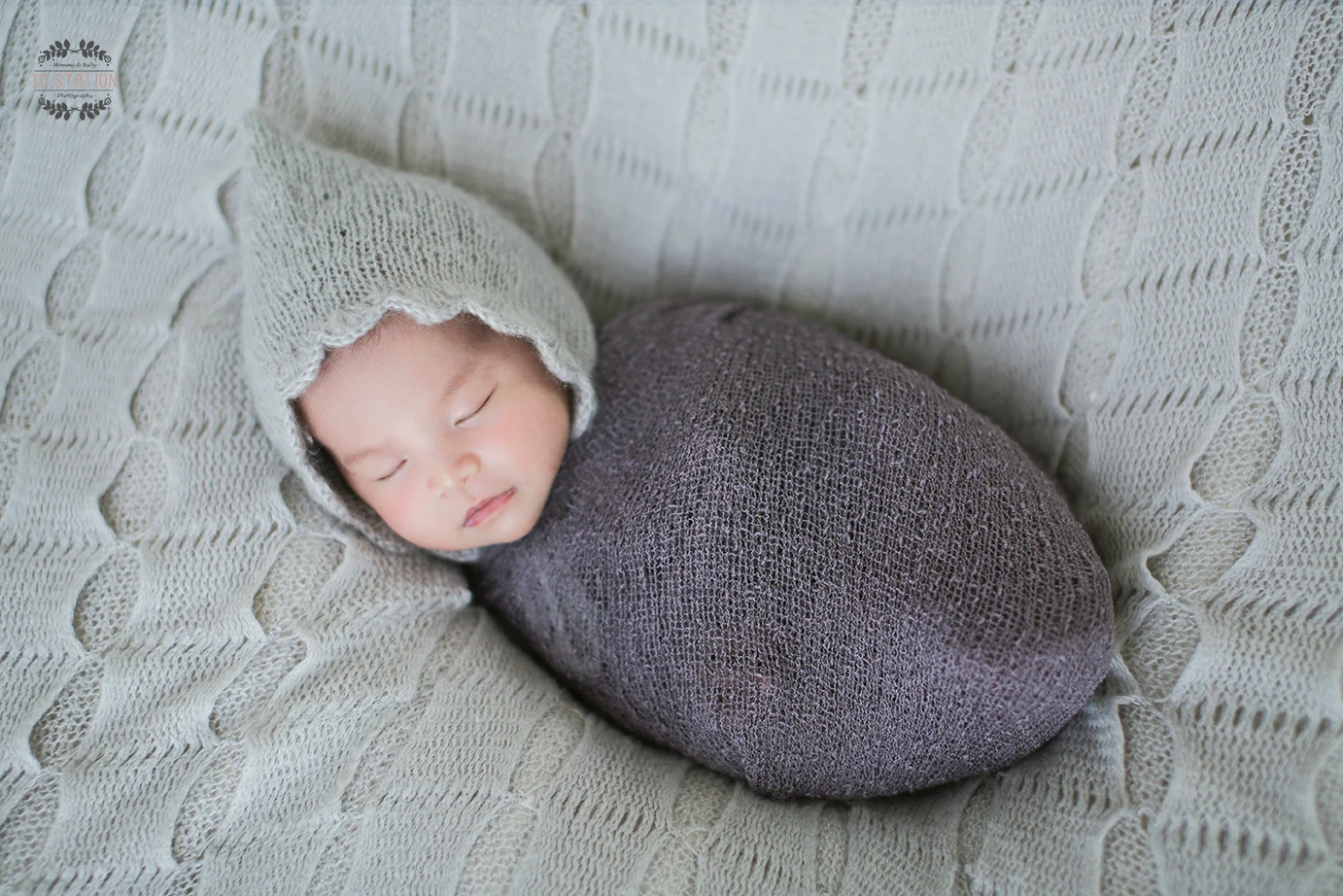 Ngọt ngào chùm ảnh em bé sơ sinh ngủ cực đáng yêu