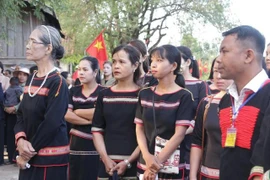 Cử tri đồng bào các dân tộc ở Tây Nguyên hân hoan nô nức đi bầu cử 