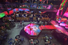 Công an đột kích quán bar Monaco, phát hiện nhiều khách dương tính với ma túy