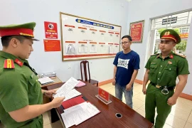 Khởi tố phó phòng chi nhánh ngân hàng lừa đảo 4,8 tỉ đồng để đầu tư tài chính