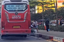 Xe Đức Hữu núp bóng xe hợp đồng chạy như tuyến cố định