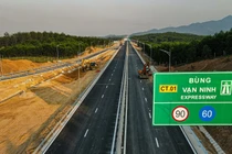 Đẩy nhanh tiến độ hoàn thành 5 dự án cao tốc Bắc - Nam
