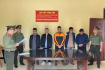 Bắt 5 đối tượng trong đường dây truyền bá văn hóa phẩm đồi trụy