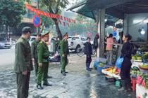 Hà Nội đồng loạt ra quân giành lại vỉa hè, lòng đường