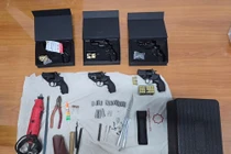 Công an bắt đối tượng vận chuyển súng quân dụng đi tiêu thụ