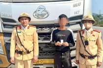 Cảnh sát giao thông Hà Tĩnh phát hiện một lái xe dương tính ma túy