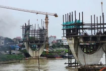 Nguyên nhân dự án cầu đường sắt Đuống lỡ hẹn 'về đích' cuối năm