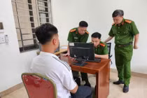 Tung tin giả tàu lạ trôi dạt giữa mưa bão, thanh niên bị xử phạt 