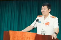 Chủ tịch Hà Nội tặng bằng khen 8 cá nhân thuộc Công an Thủ đô