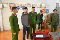 Mâu thuẫn to tiếng tại khu nhà trọ, thanh niên dùng dao chém hai người 