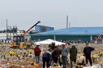 Đảm bảo an ninh trật tự trong công tác di chuyển mộ tại xã Gia Bình