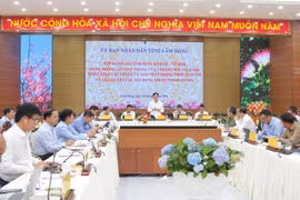 Tại cuộc họp trực tuyến tháng 7/2026, Lâm Đồng khẳng định kiên quyết thay thế cán bộ yếu kém, đẩy mạnh giải ngân vốn đầu tư công và tháo gỡ vướng mắc dự án.