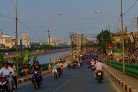 Đấu thầu Phường Phú Định: Gói thầu hạ tầng hơn 5,3 tỷ tiết kiệm hơn 5 triệu đồng