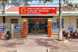 Xã Vĩnh Hưng: Gói thầu láng nhựa đường kênh Cà Na về tay Công ty Minh Cường