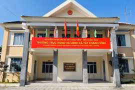 Xã Tây Khánh Vĩnh thuộc khu vực miền núi Khánh Vĩnh, nằm về phía Tây của tỉnh Khánh Hòa.