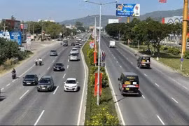 Phú An Khang trúng gói thầu: 4/6 nhà thầu "lạ lùng" không gia hạn HSDT 